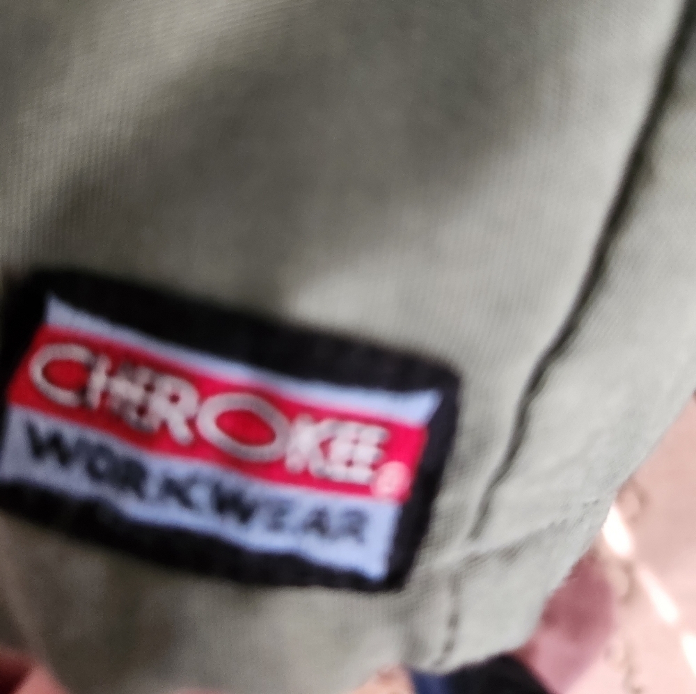 Cherokee Scrub Top - Picture 3 of 4